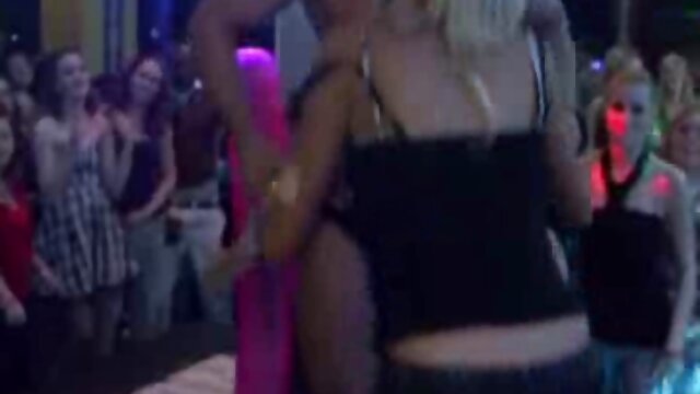 Grandi pulcini video uomini gay calvo boss merda