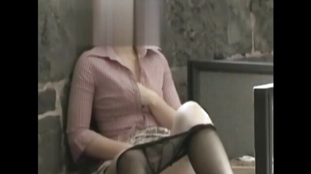 La tentazione film gay porno gratuiti di un ricco contadino con la sua figa è più che felice
