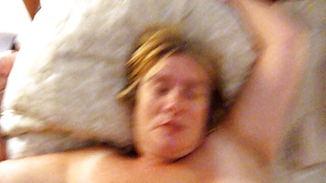 L'uomo completo video gratuiti gay con piccola figa rasata