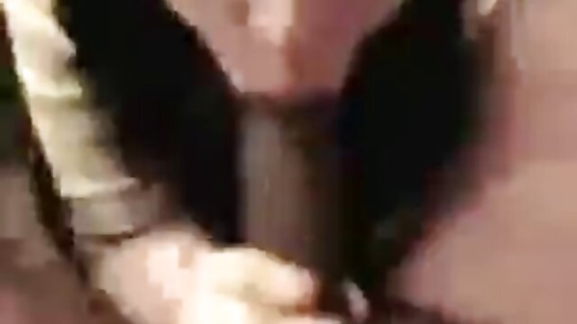 Il venditore di una ragazza russa nel negozio gratis film gay